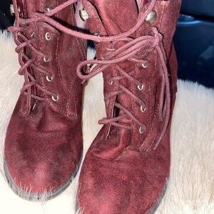 Women's Burgundy Lace-Up Boots